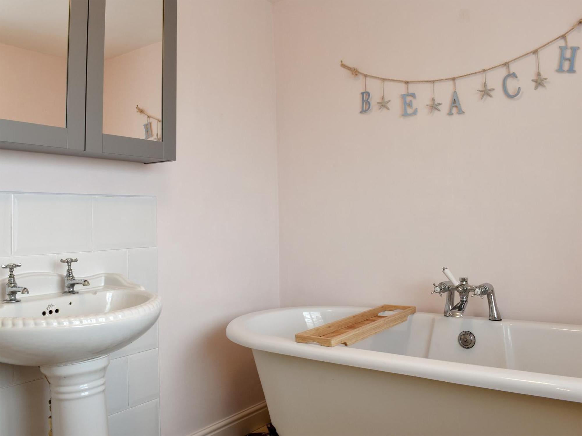 The Garth Villa Whitby Exterior photo