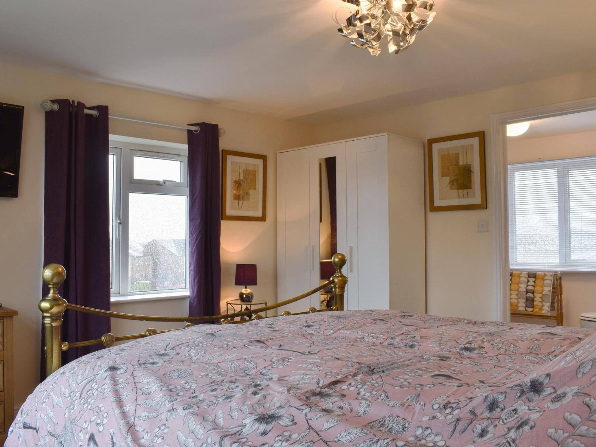 The Garth Villa Whitby Exterior photo